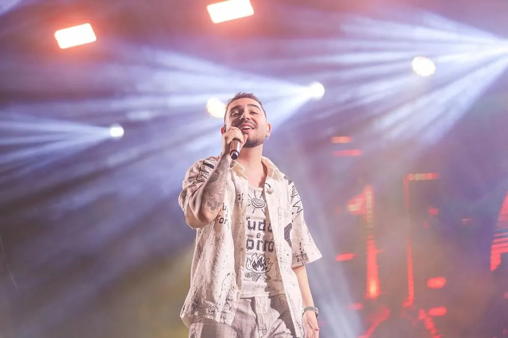 Ana Castela e muito forró marcaram a sexta em Gravatá. Todas as fotos já estão no ar! A festa continua neste sábado (21), com Wesley Safadão, Bruno e Marrone, Enzo Rabelo e muito mais.