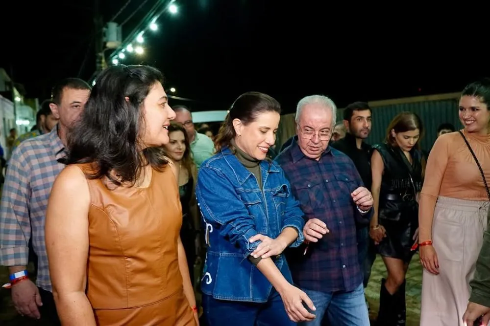 Senhoras e Senhores, São João de Gravatá. E que noite! CONFIRA TODAS AS IMAGENS, CLICANDO AQUI!