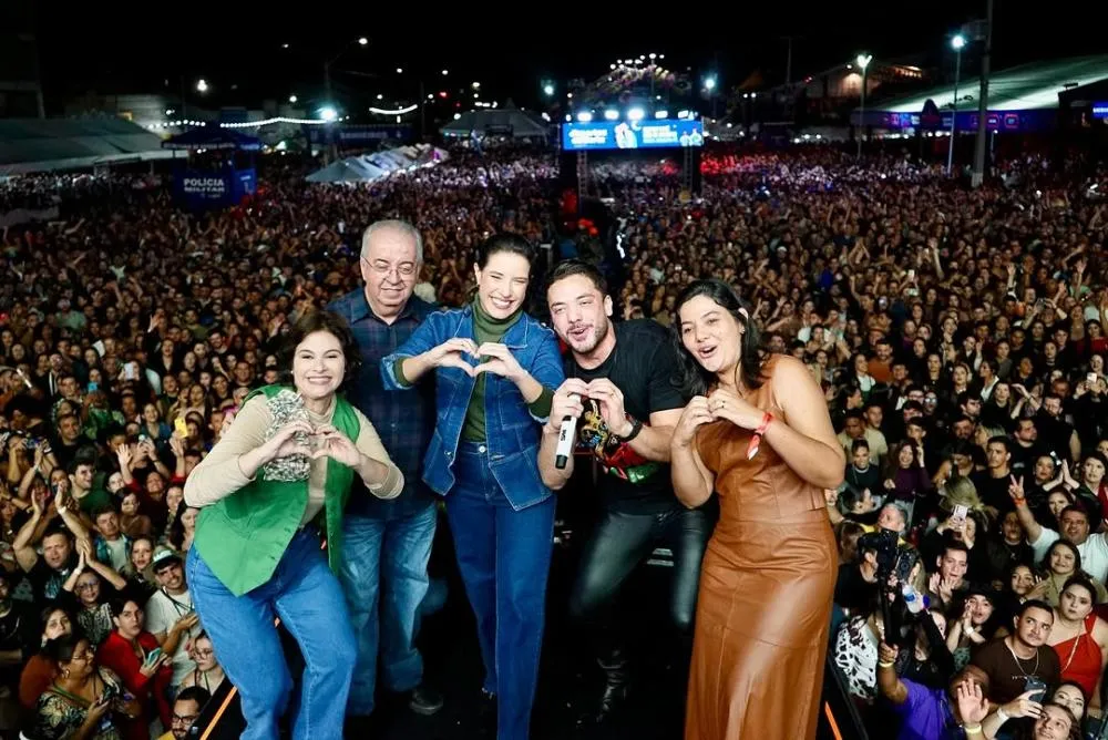 Senhoras e Senhores, São João de Gravatá. E que noite! CONFIRA TODAS AS IMAGENS, CLICANDO AQUI!