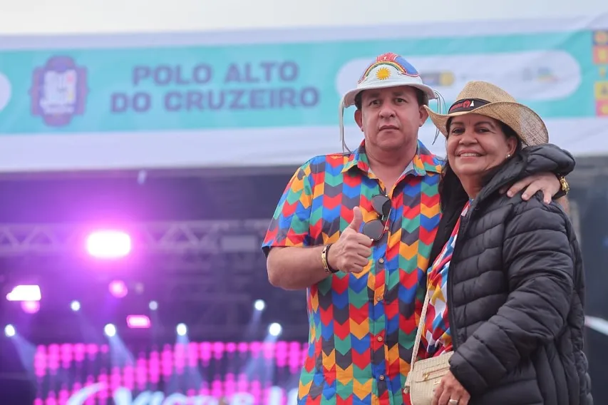 Alto do Cruzeiro ferveu com muito forró autêntico no domingo (22) e hoje tem mais a partir das 13h!