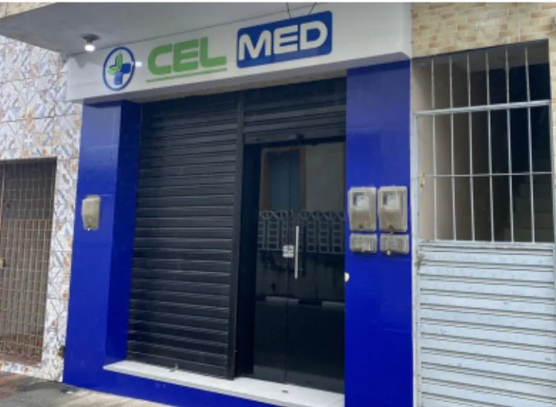 Foto da sede da empresa CelMed, que tem como endereço informado a Rua Professor José Idalino, nº 59, Centro, Sairé – PE.