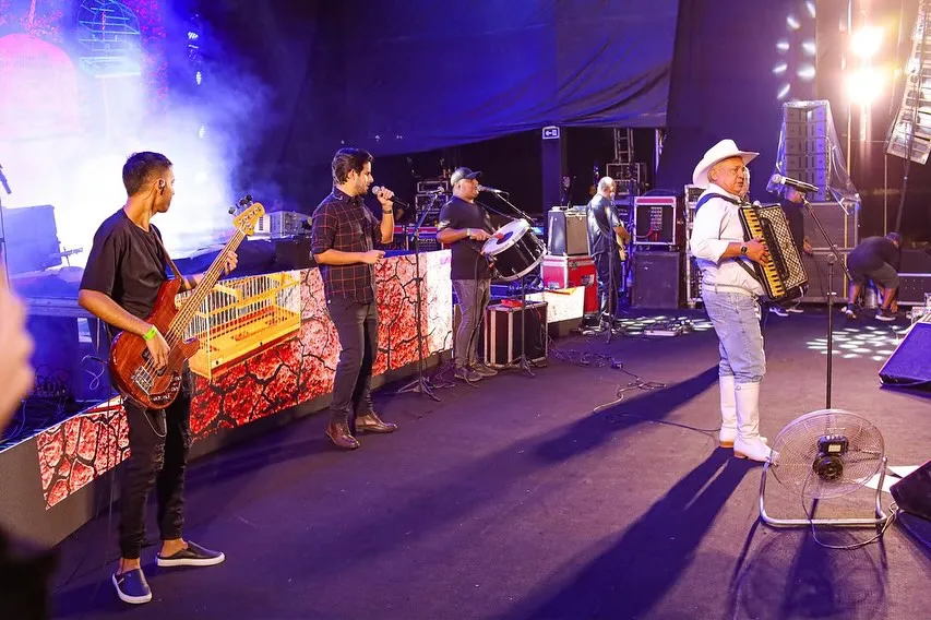 Os melhores momentos da segunda noite do São João da Gente já estão no ar! É Gravatá mostrando sua força, sua alegria e seus encantos pro mundo inteiro!