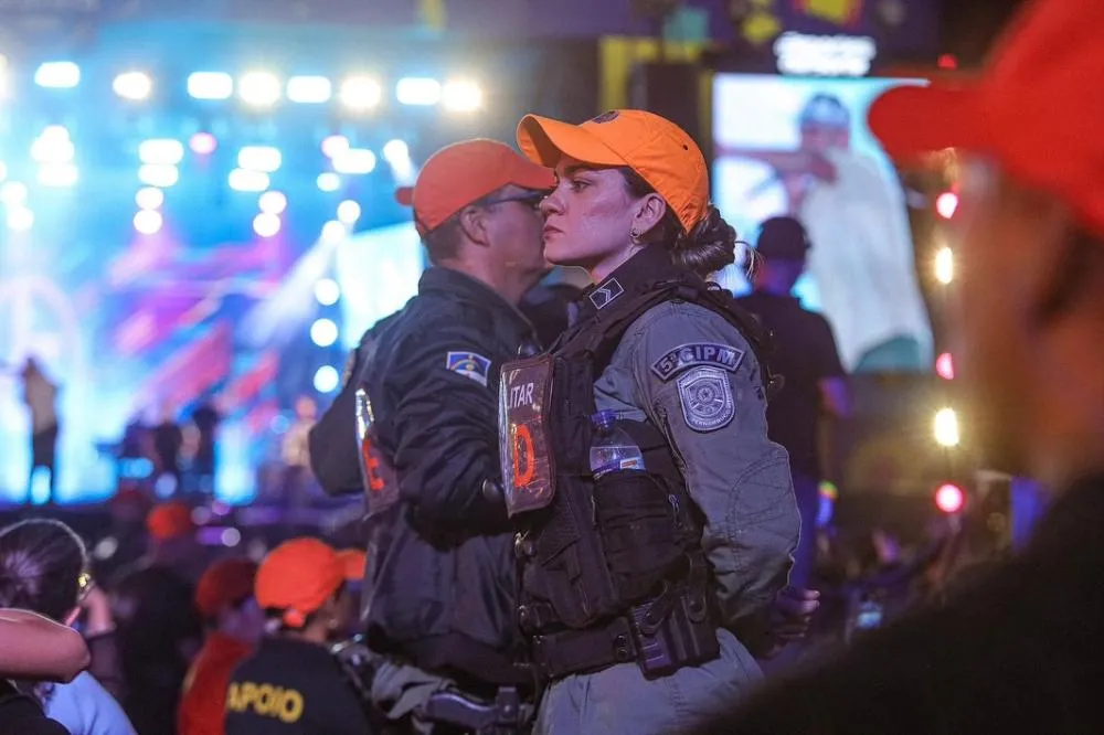 As melhores imagens da terceira noite do São João da Gente estão no ar! A emoção da multidão, os sorrisos dos fãs, os momentos marcantes no palco e toda a beleza do São João de Gravatá