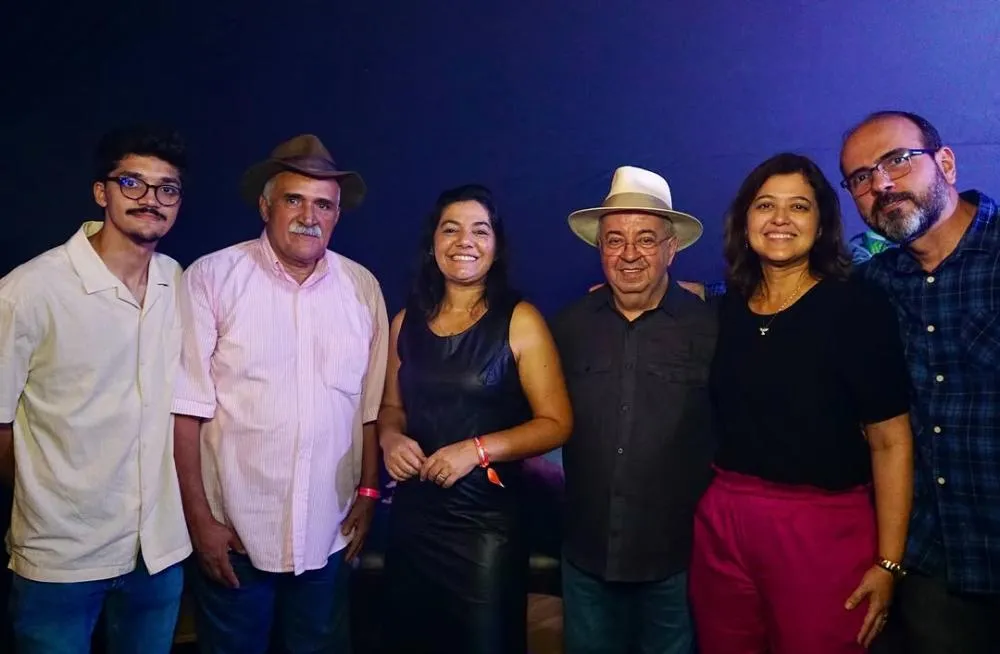 As melhores imagens da terceira noite do São João da Gente estão no ar! A emoção da multidão, os sorrisos dos fãs, os momentos marcantes no palco e toda a beleza do São João de Gravatá