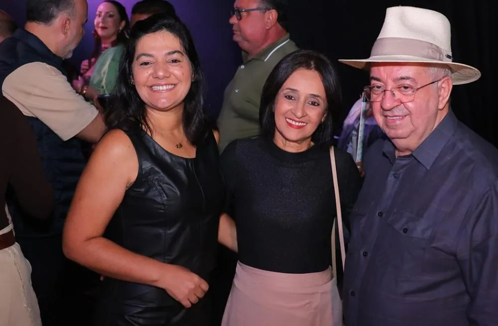 As melhores imagens da terceira noite do São João da Gente estão no ar! A emoção da multidão, os sorrisos dos fãs, os momentos marcantes no palco e toda a beleza do São João de Gravatá