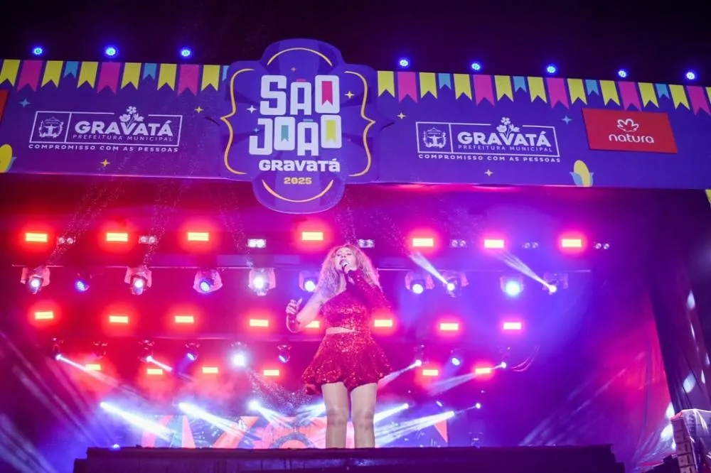 Sábado de forró aquece noite fria no Pátio de Eventos em Gravatá. Mais do que entretenimento, nosso São João representa um importante motor para a economia da nossa cidade